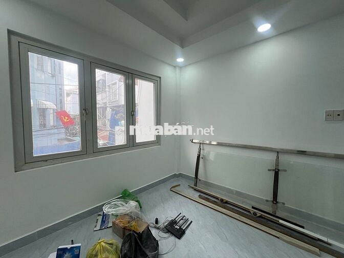 CHÍNH CHỦ CHO THUÊ CĂN HỘ TRUNG TÂM QUẬN 1 TRÊN ĐƯỜNG NGUYỄN CẢNH CHÂN