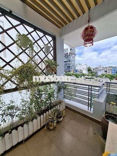 🌟 Nhà 4 tầng lô góc, mặt tiền đường, 40m², sổ hồng riêng, chỉ 7.5 tỷ 🌟