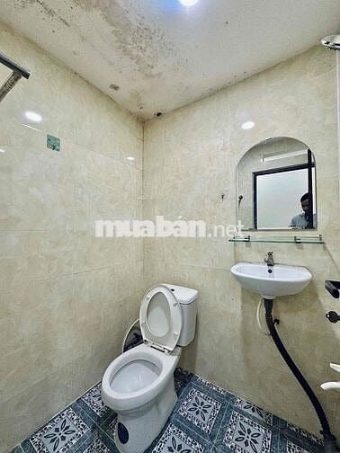CHO THUÊ PHÒNG STUDIO FULL NỘI THẤT GẦN ĐH VLU IUH NTT TIỆN ĐI BTHANH