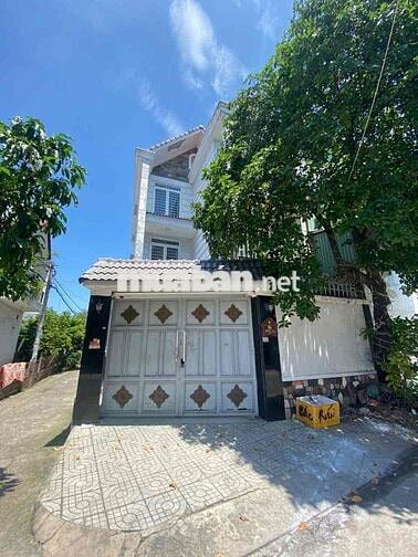 Phòng Ban công tách bếp ngay đông hưng thuận 42