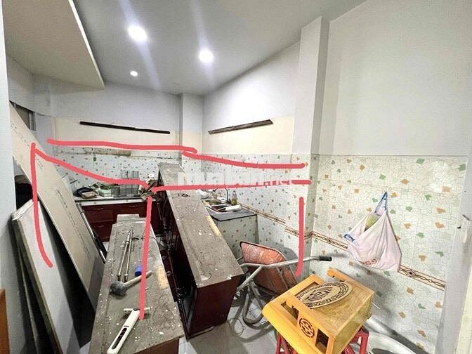 PHÒNG GÁC BAN CÔNG GIÁ RẺ ĐANG XÂY