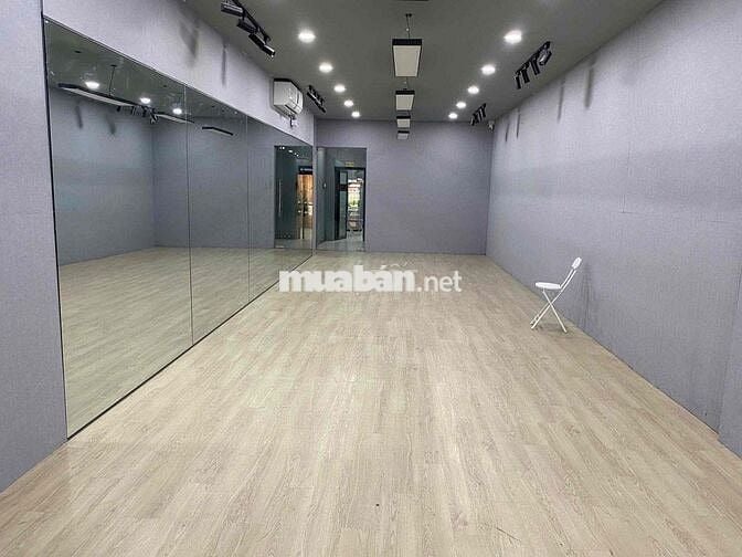MT Cư Xá Bắc Hải,Quận 10.Trệt - 1 lầu - sân thượng - Trống suốt