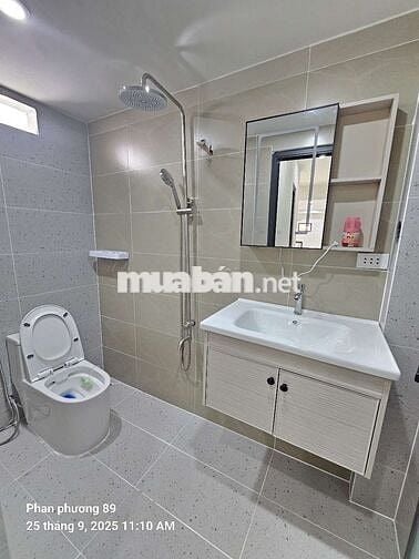 Nhà mới y hình kiểu hiện đại 2pn +1 p thờ ,2wc, sân xe máy,hẻm ôtô