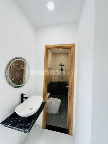 NHÀ SÂN VƯỜN 2PN2WC THIẾT KẾ HIỆN ĐẠI - TRUNG TÂM CHỢ NHỘN  NHỊP