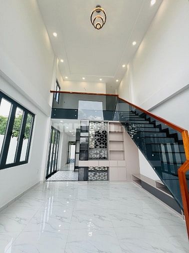 NHÀ SÂN VƯỜN 2PN2WC THIẾT KẾ HIỆN ĐẠI - TRUNG TÂM CHỢ NHỘN  NHỊP
