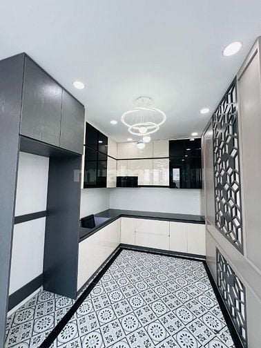 NHÀ SÂN VƯỜN 2PN2WC THIẾT KẾ HIỆN ĐẠI - TRUNG TÂM CHỢ NHỘN  NHỊP