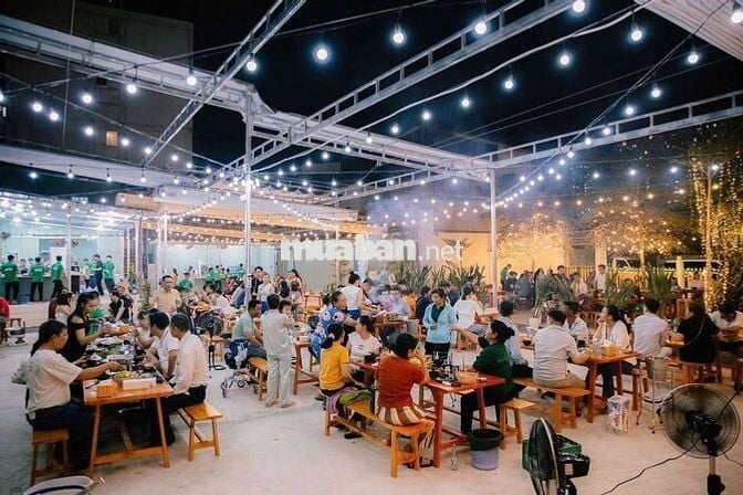 CHO THUÊ HOẶC SANG NHƯỢNG  QUÁN NHẬU SÂN VƯỜN ĐANG CÓ DÒNG TIỀN ỔN ĐỊH