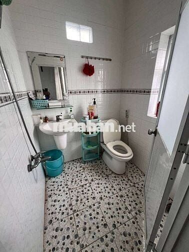 GẦN NHÀ GA T3, CHỢ BÀ QUẸO NHÀ ĐÚC 4 TẦNG CHỈ 3,88TỶ TL