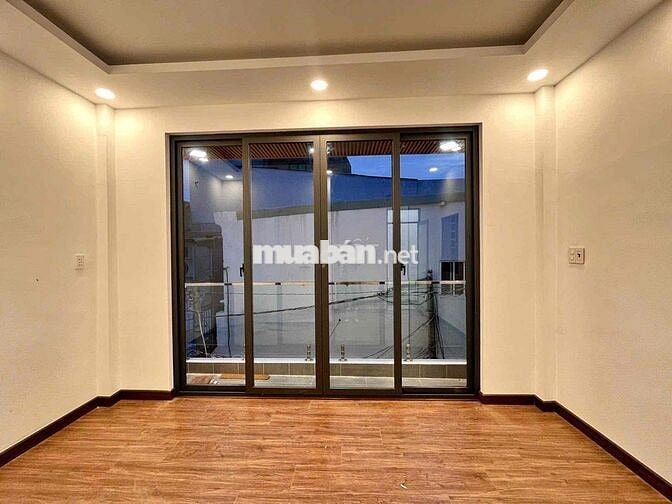 Cho thuê Nhà nguyên căn 1 Trêt 1 Lầu ban công 60m2 Quận 7