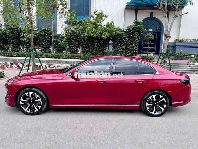 VINPFAST LUX A2.0PLUT