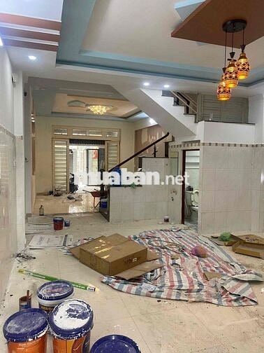 Nhà 5x20m đúc 3 tấm hẻm xe tải thông, gần trường tiểu học Kim Đồng