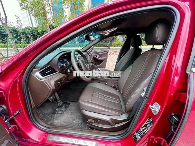 VINPFAST LUX A2.0PLUT