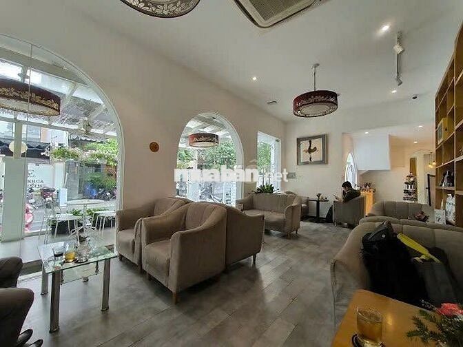 🏡 Cho Biệt thự 2 mặt tiềnm ngang 14M Quận 1