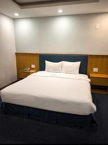 KHÁCH SẠN 12 PHÒNG NẰM ĐƯỜNG LÊ VĂN DUYỆT GIÁ 8TỶ6 CHÍNH CHỦ GIÁ TỐT 