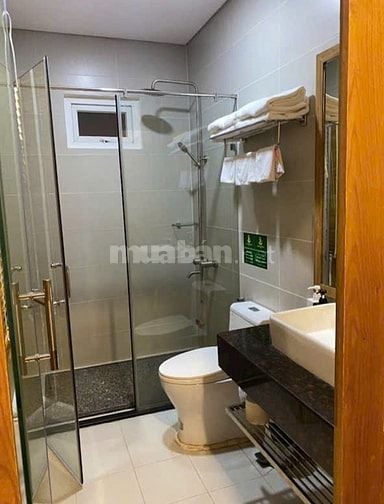 KHÁCH SẠN 12 PHÒNG NẰM ĐƯỜNG LÊ VĂN DUYỆT GIÁ 8TỶ6 CHÍNH CHỦ GIÁ TỐT 