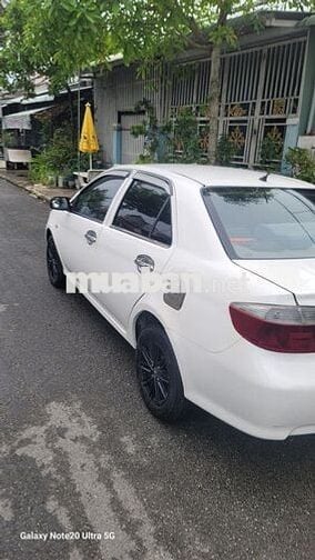 Toyota Vios 2005 - 200000 km