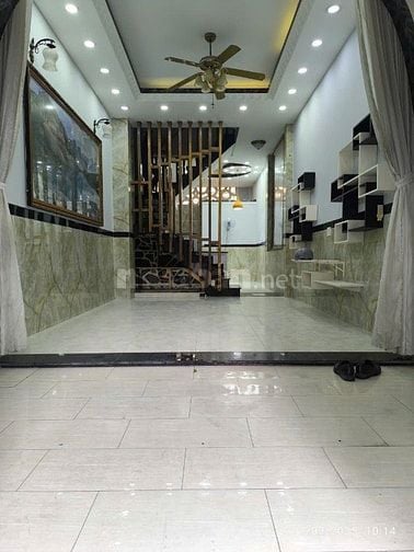 Bán nhà dt 52m2 đúc 4 tầng hẻm ô tô phường Hiệp Thành giá 4 tỷ 580.