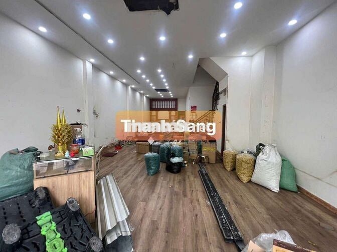 NHÀ MẶT TIỀN KINH DOANH - ĐƯỜNG 20M