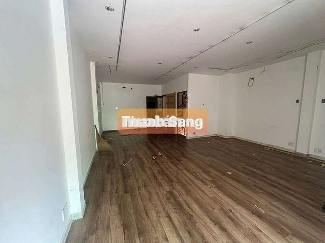 NHÀ MẶT TIỀN KINH DOANH - ĐƯỜNG 20M