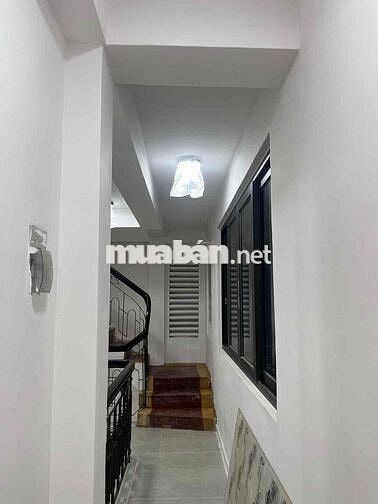 cho thuê nhà nguyên căn mới sạch sẽ. 3pn3wc Lê quang định p7, BT