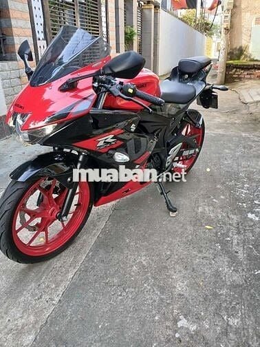 Can ban xe gsx 2023 chi 4000km xe dep nhu moi
