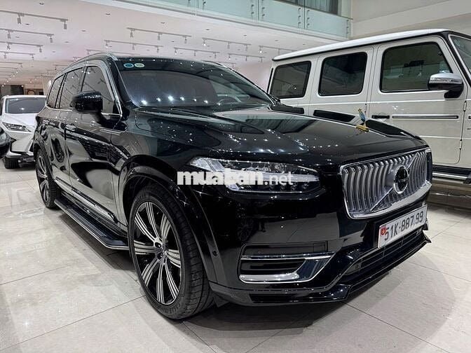 Volvo XC90 2022 Recharge T8 AWD - 19000 km