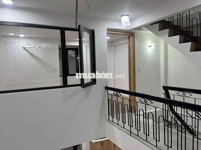 cho thuê nhà nguyên căn mới sạch sẽ. 3pn3wc Lê quang định p7, BT