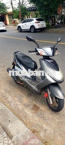 Cần bán xe hãng yamaha máy móc zin em