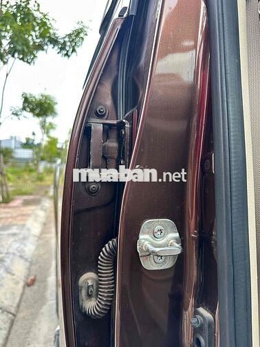 Nissan Navara 2017 NP300 EL 4x2 AT - 102000 km