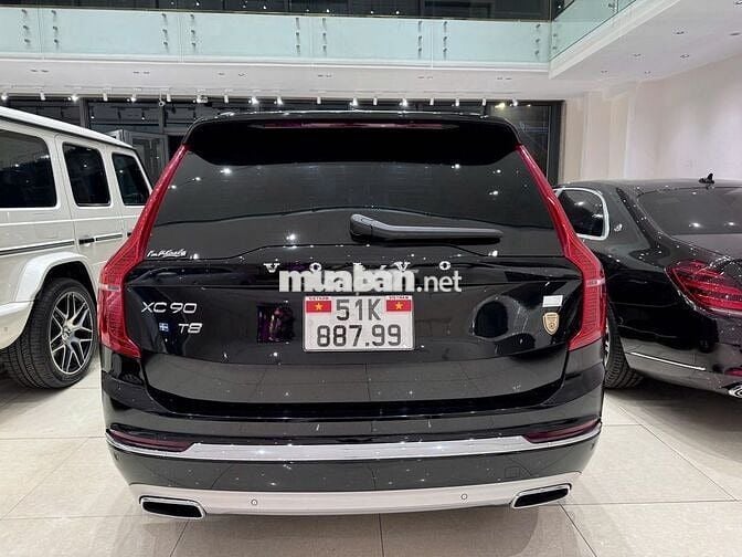 Volvo XC90 2022 Recharge T8 AWD - 19000 km