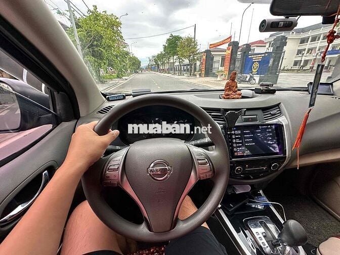 Nissan Navara 2017 NP300 EL 4x2 AT - 102000 km
