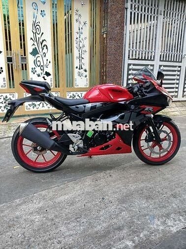 Can ban xe gsx 2023 chi 4000km xe dep nhu moi