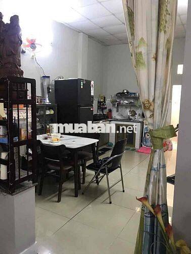 Bán nhà sổ hồng riêng 6,5x15m gần Ngã 4 Bà Điểm