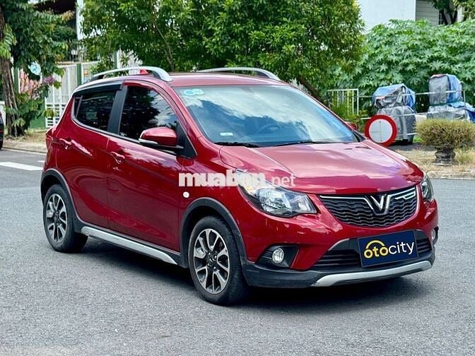 VinFast Fadil Plus 2021 - Màu đỏ - 3v5km