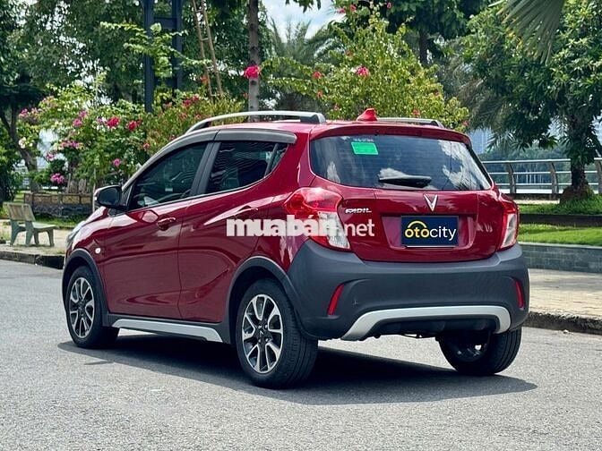 VinFast Fadil Plus 2021 - Màu đỏ - 3v5km