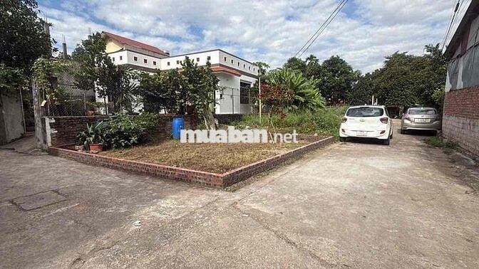 Bán lô góc diện tích 44m2 oto tải vào đất