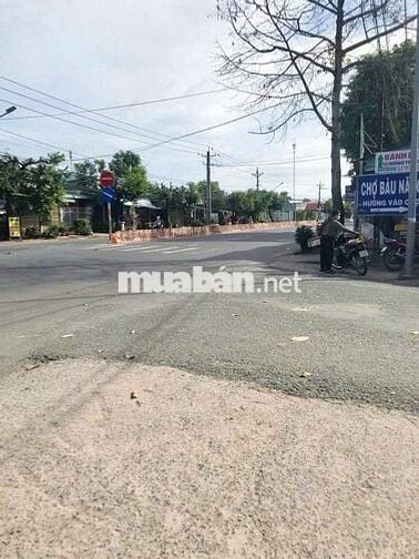 MẶT BẰNG 9m x 6m MẶT TIỀN CHỢ BÀU NĂNG- giá 8 triệu còn thương lượng