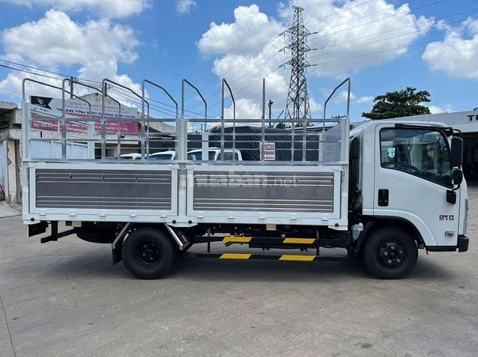 QKR 210 THÙNG MUI BẠT TIÊU CHUẨN 