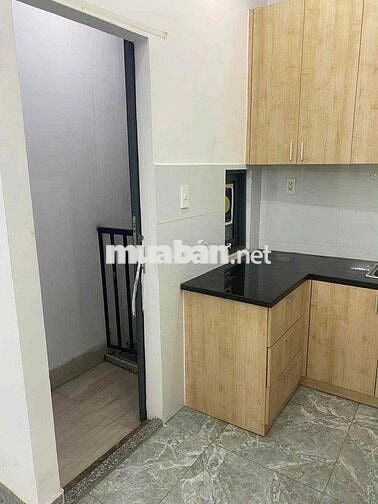 Thuê Studio Thang Máy Nguyễn Tri Phương Gần Đại Học Quốc Gia TP.HCM