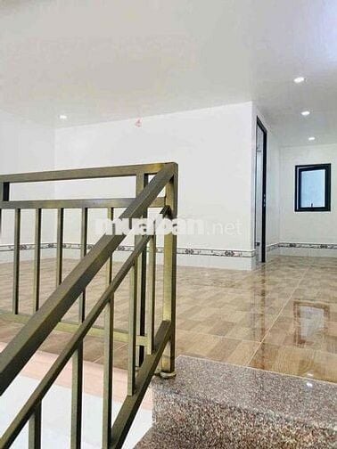 Nhà Hồng Loan 6A Cần Thơ, 2PN, 2 máy lạnh, lộ 16m, Tây Bắc