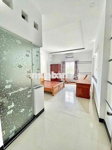CHO THUÊ NHÀ ĐẸP CÓ NỘI THẤT HƯNG PHÚ