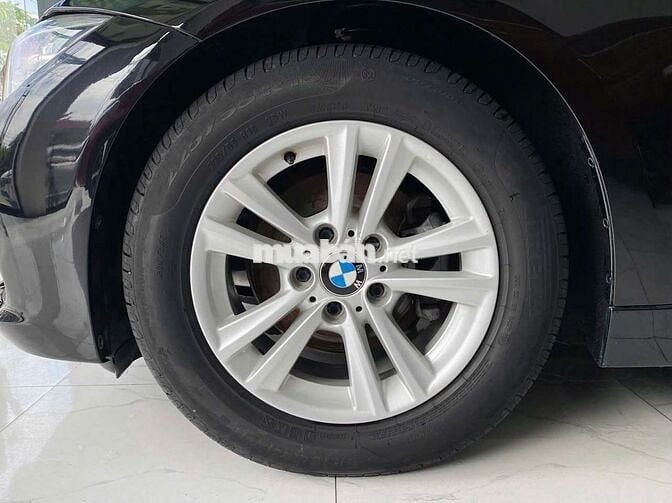 BMW 320i 2015 model 2016 35.000km một chủ từ đầu