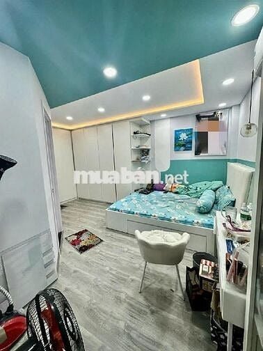 BẾN VÂN ĐỒN Q4- HẺM 6m- 23m2 - 2 TẦNG- GIÁ 4 TỶ NHỈNH