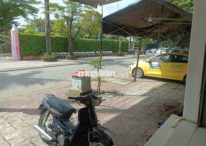 Hàng Ngộp Cần bán Nhanh Căn nhà Gần Chợ Việt Kiều 750tr Sổ Hồng Riêng