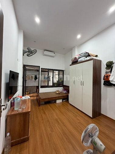 Nhà 5T vị trí đẹp sát Mp Giảng Võ hai mặt thoáng dt 25m mt 3m 