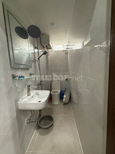Nhà 5T vị trí đẹp sát Mp Giảng Võ hai mặt thoáng dt 25m mt 3m 