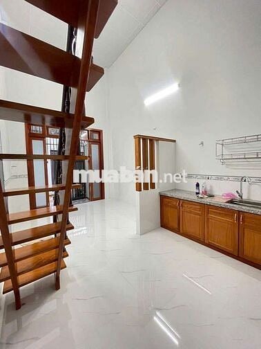 Nhà mới 100% 2 phòng Gần Chợ Cầu Ván