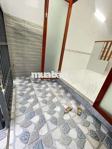 Nhà mới 100% 2 phòng Gần Chợ Cầu Ván