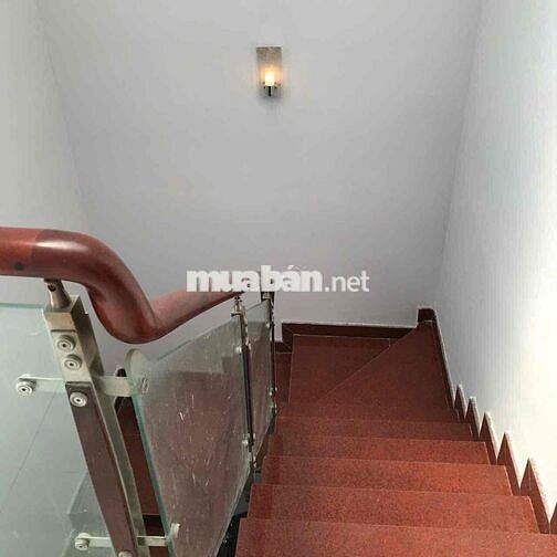 CHO THUÊ NHÀ ĐÚC 3 lầu 4 pn 5 wc