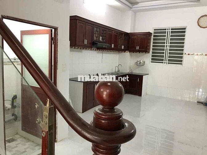 CHO THUÊ NHÀ ĐÚC 3 lầu 4 pn 5 wc